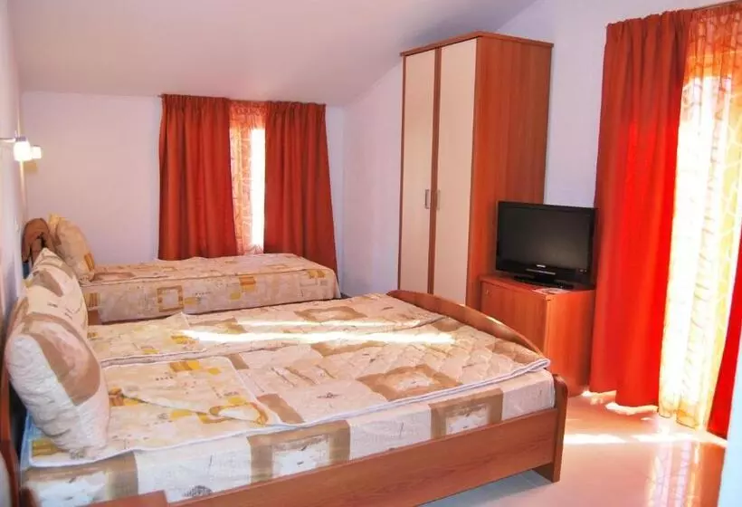 Fotos del hotel Villa Milka:  24