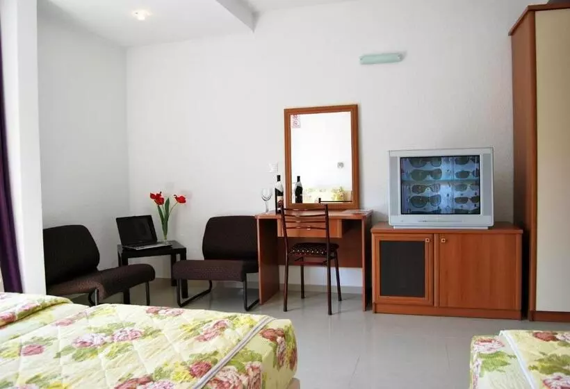 Fotos del hotel Villa Milka:  11