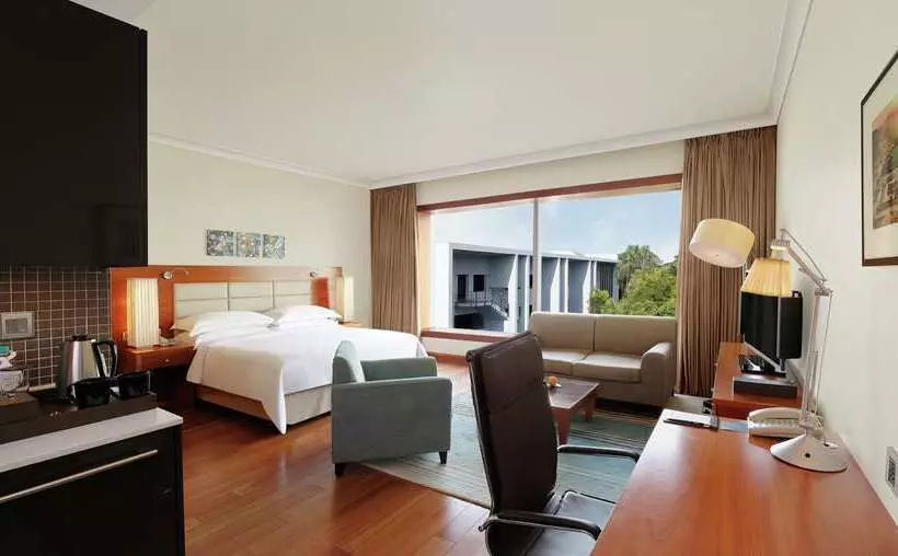 Fotos del hotel Hilton Bangalore Embassy Golflinks:  17