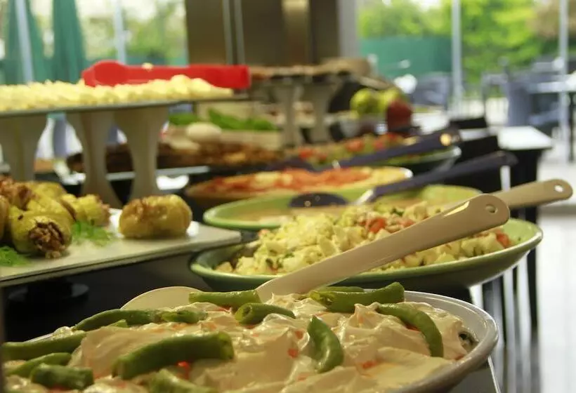 Fotos del hotel Tourist:  18