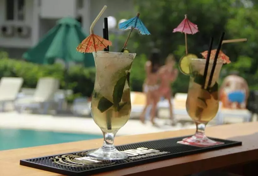 Fotos del hotel Tourist:  5