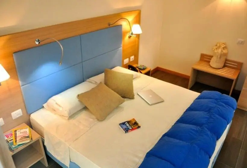 Fotos del hotel 325 Tor Vergata:  9