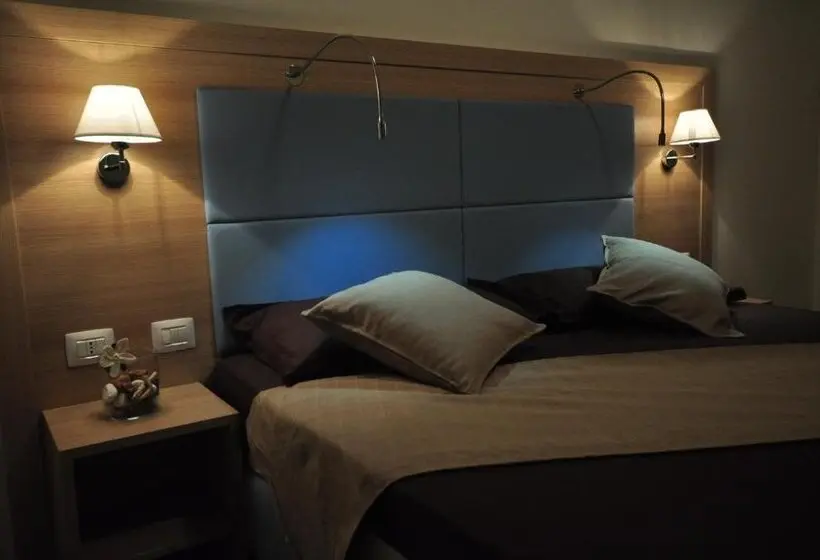 Fotos del hotel 325 Tor Vergata:  17