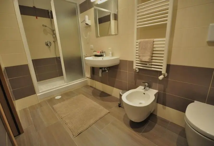 Fotos del hotel 325 Tor Vergata:  13