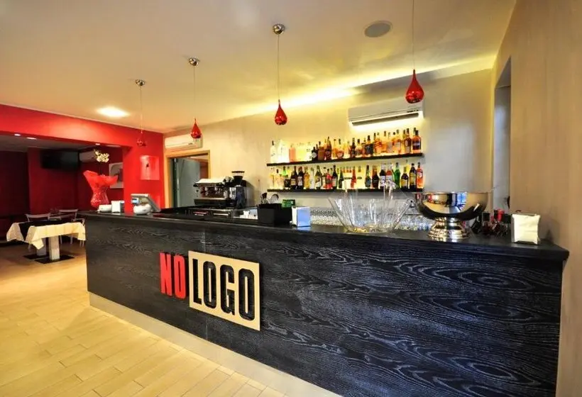 Fotos del hotel 325 Tor Vergata:  2