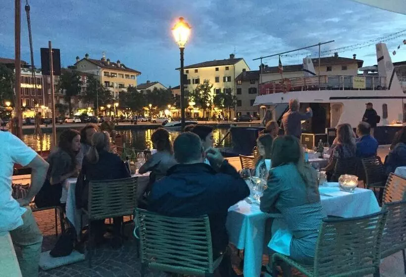 Fotos del hotel Alla Città Di Trieste:  14