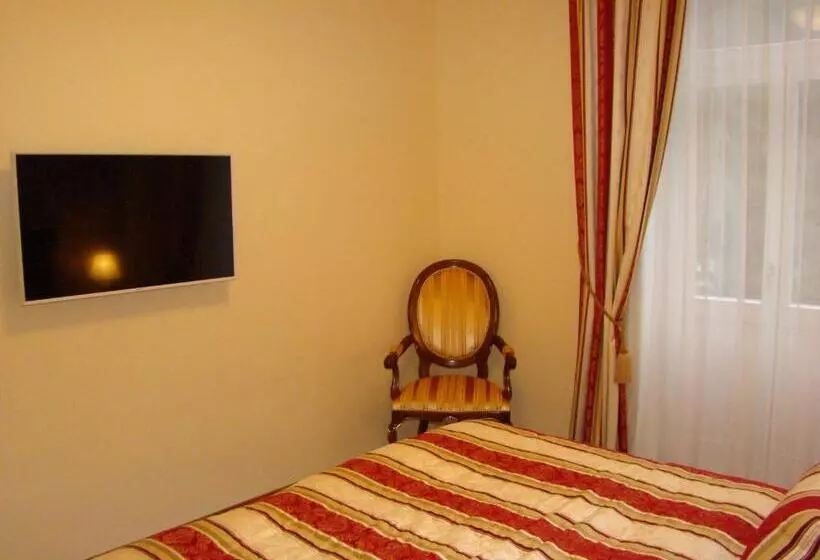 Fotos del hotel Saint Petersburg:  6