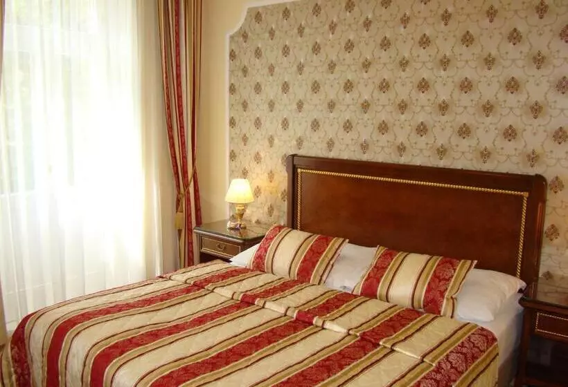 Fotos del hotel Saint Petersburg:  11