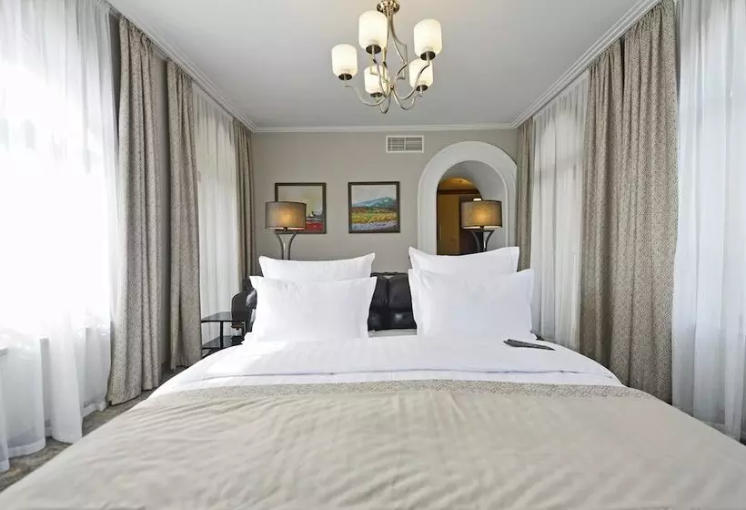 Fotos del hotel Ambassadori Tbilisi:  13