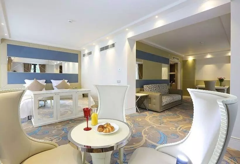 Fotos del hotel Ambassadori Tbilisi:  19