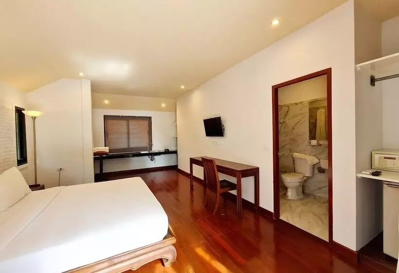 Fotos del hotel Coconut Beach Resort:  13