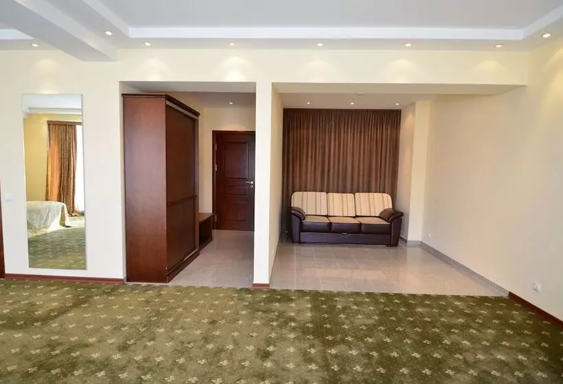 Fotos del hotel Platinum:  15