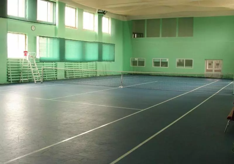 Fotos del hotel Sky High  Airport 200 Meters From The Terminal:  4