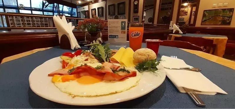 Fotos del hotel Sky High  Airport 200 Meters From The Terminal:  9