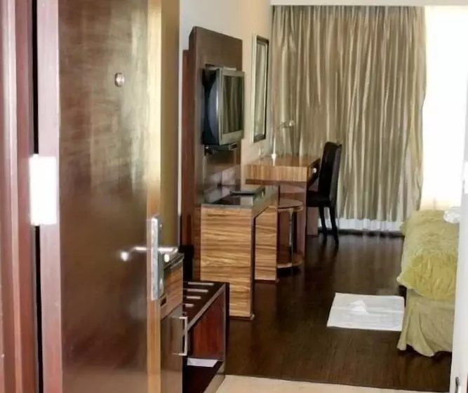 Fotos del hotel The Golden Palms Hotel & Spa Delhi:  16