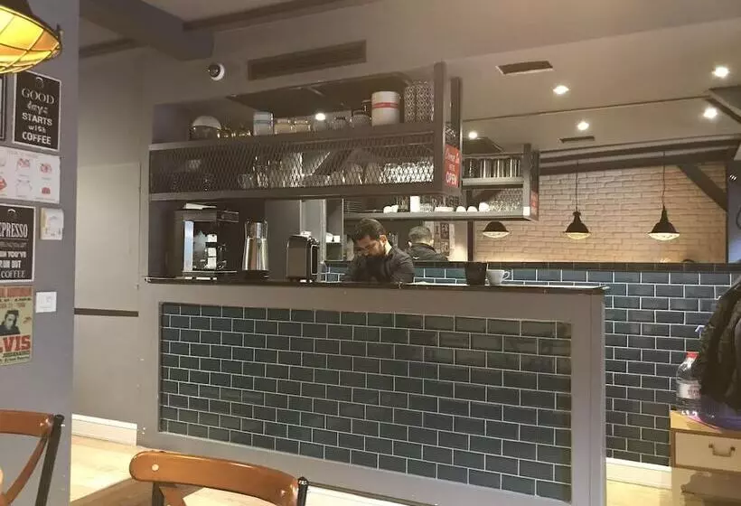 Fotos del hotel Jakaranda:  3