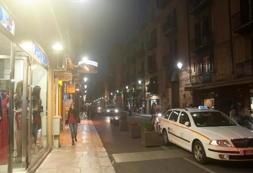 Fotos del hotel Affittacamere Vittoria:  14