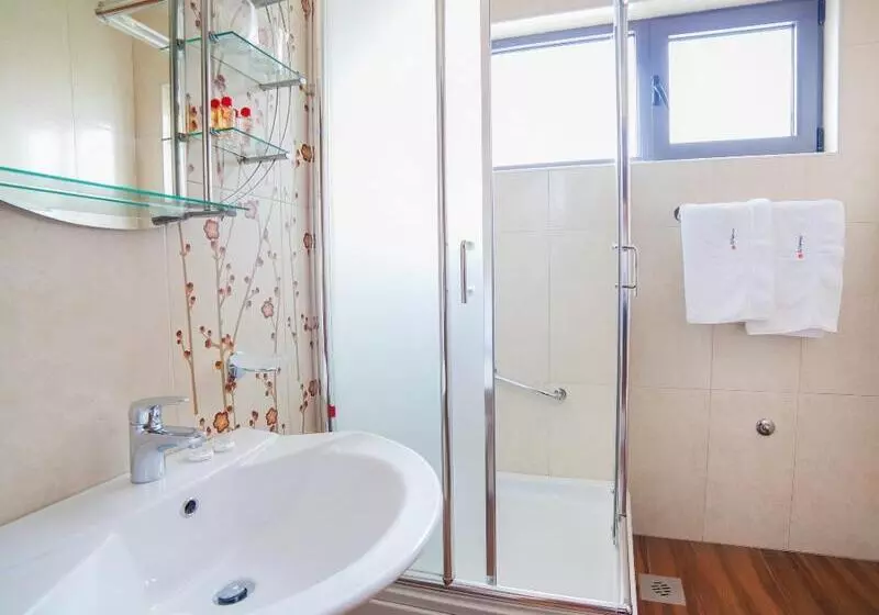 Fotos del hotel Petrovac:  10