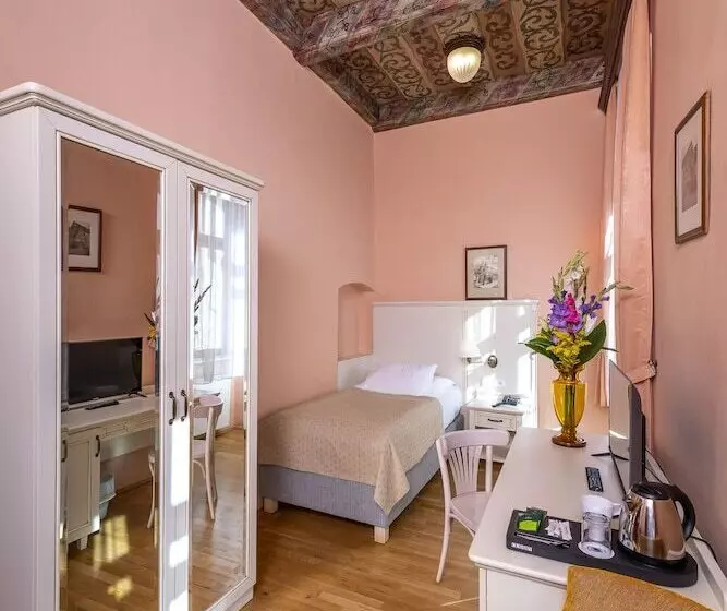 Fotos del hotel Cerny Slon:  16