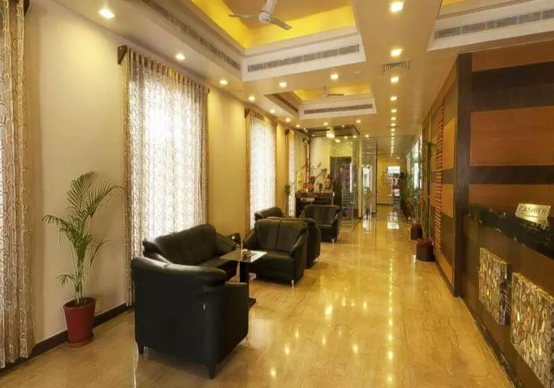 Fotos del hotel Amantra Comfort:  6