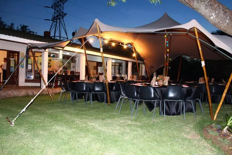 Fotos del hotel Musketeers Lodge:  24