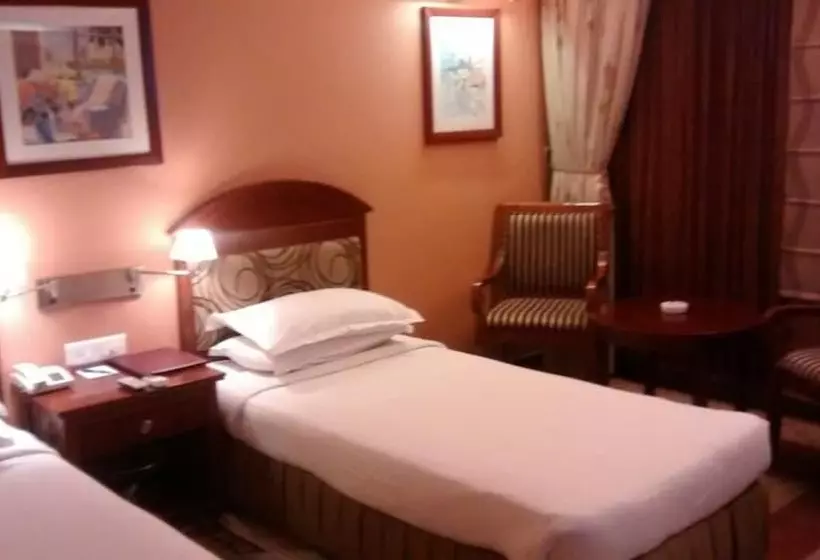 Fotos del hotel Suryansh:  5