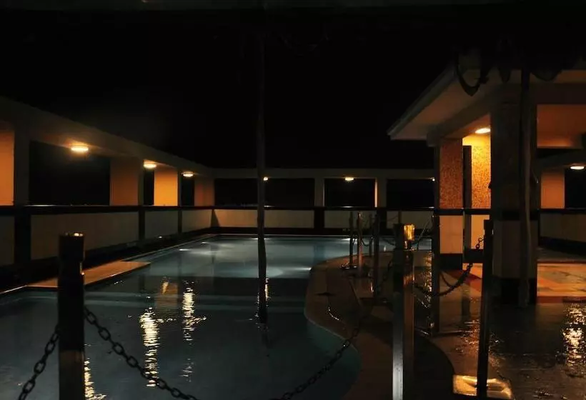 Fotos del hotel Suryansh:  2