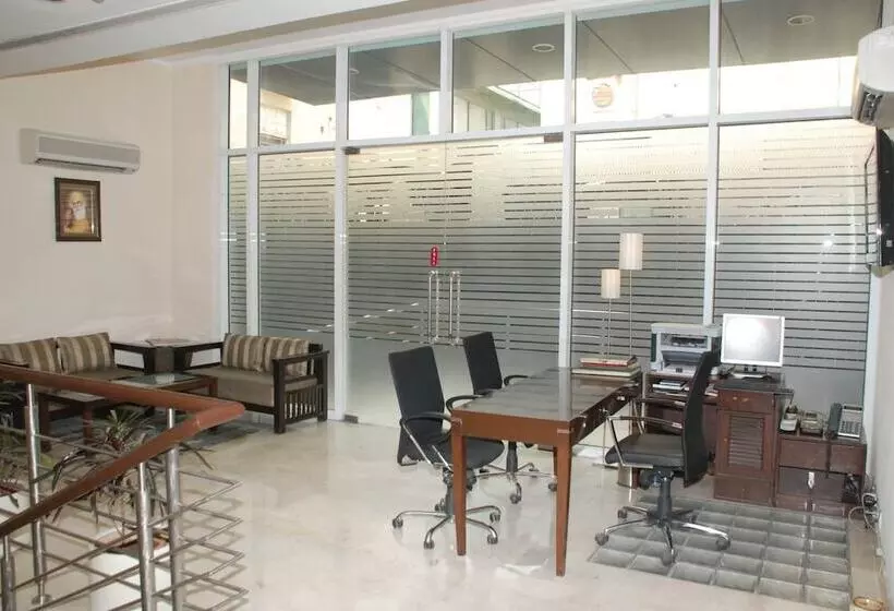 Fotos del hotel Apartment 52:  2