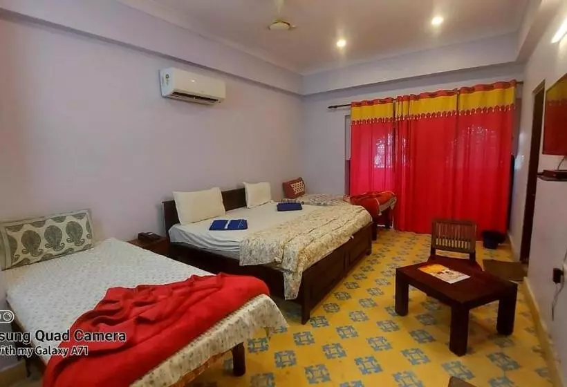 Fotos del hotel Rani Mahal:  7