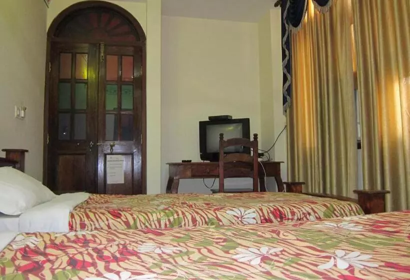 Fotos del hotel Rani Mahal:  12