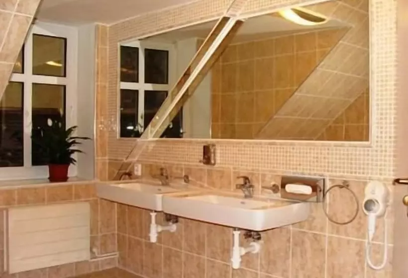 Fotos del hotel Enjoy Inn:  4