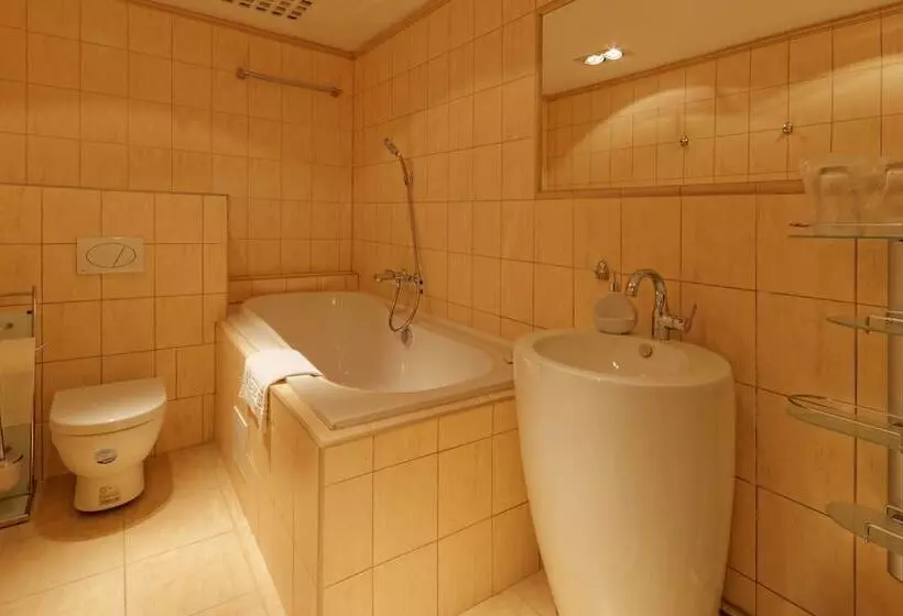 Fotos del hotel Enjoy Inn:  18