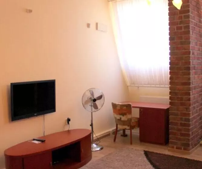 Fotos del hotel Enjoy Inn:  25