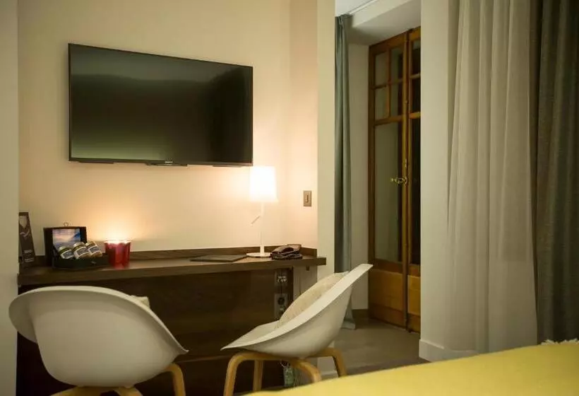 Fotos del hotel Hôtel Des Voyageurs Boutique:  17