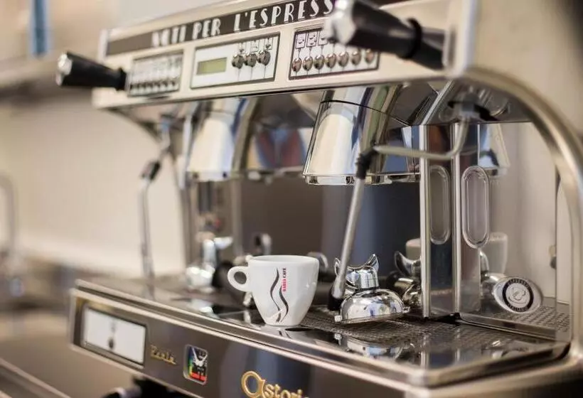 Fotos del hotel Hôtel Des Voyageurs Boutique:  4