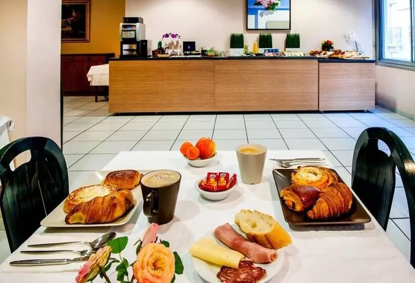 Fotos del hotel Hôtel Christ Roi:  16