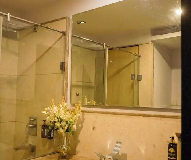 Fotos del hotel Treehouse Queens Pearl:  8