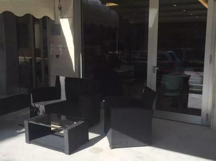 Fotos del hotel Cristina:  12