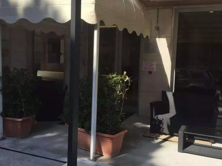 Fotos del hotel Cristina:  16