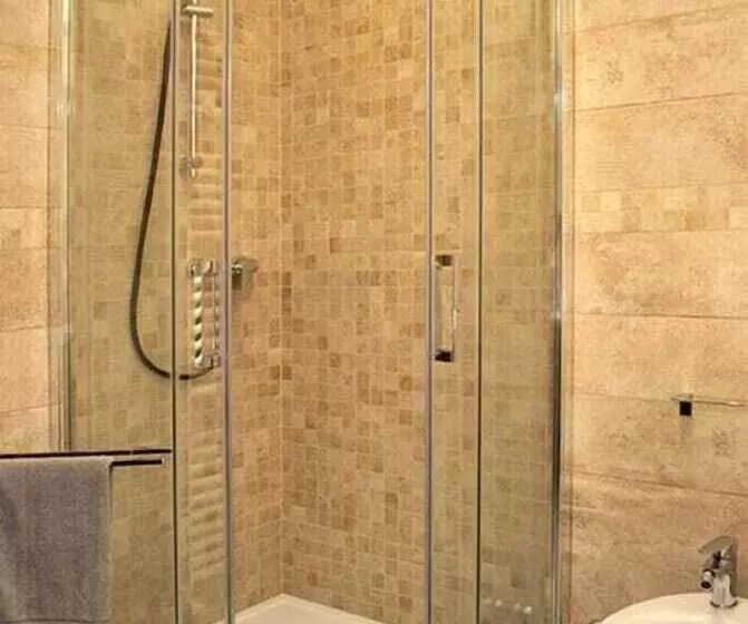 Fotos del hotel Cristina:  6