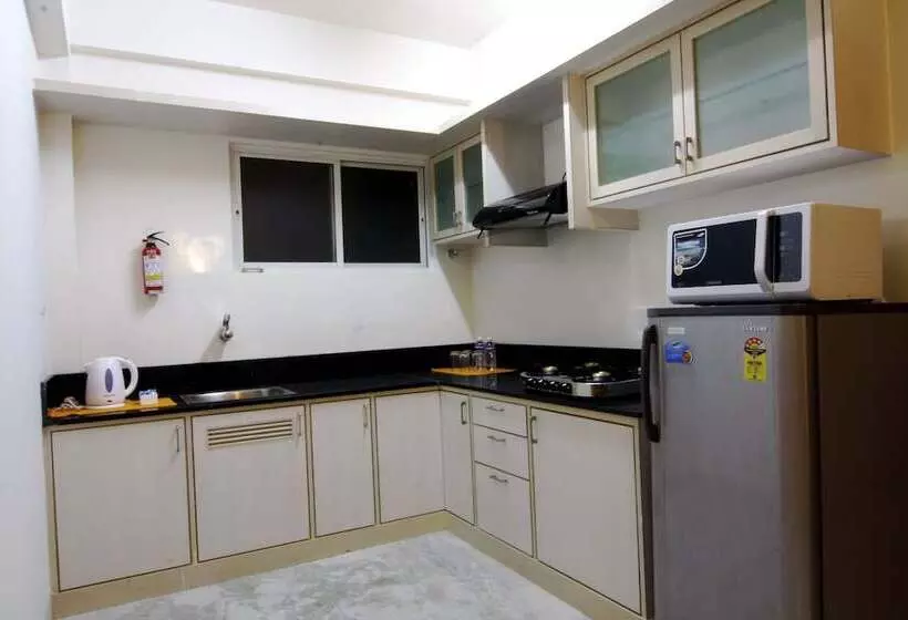 Fotos del hotel Maple Suites Serviced Apartments:  13