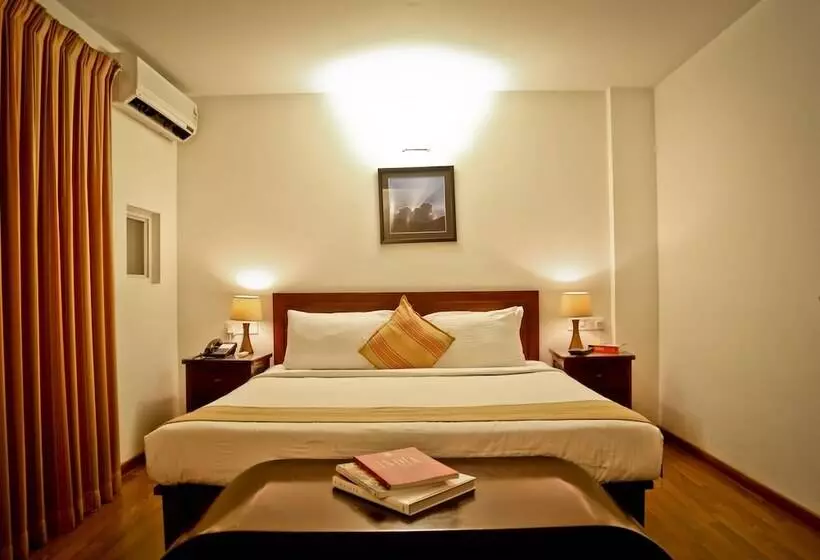 Fotos del hotel Maple Suites Serviced Apartments:  17