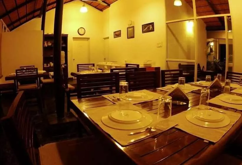 Fotos del hotel Maple Suites Serviced Apartments:  3