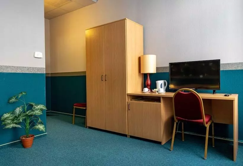 Fotos del hotel Queen Mary:  3