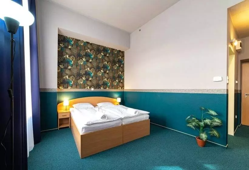 Fotos del hotel Queen Mary:  10