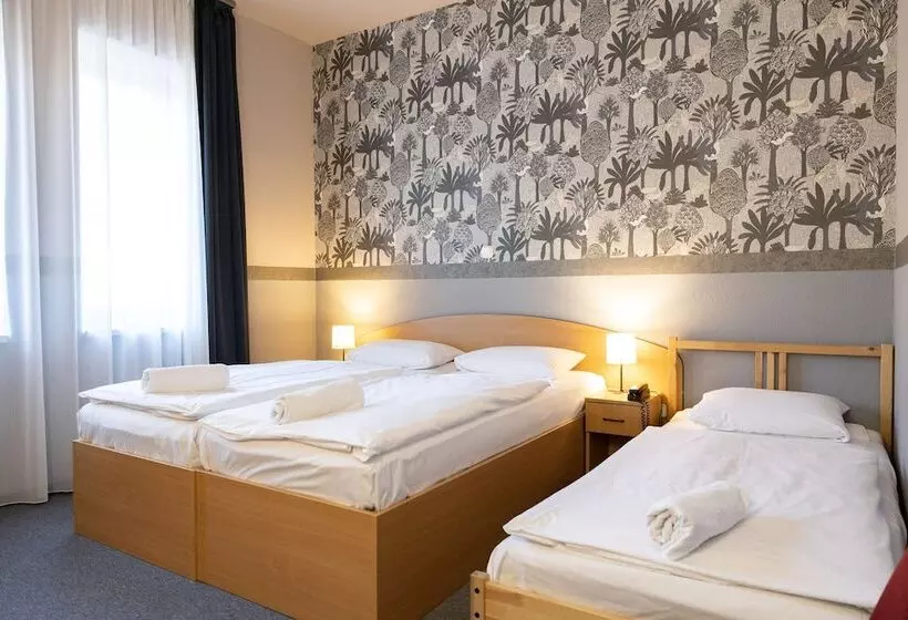 Fotos del hotel Queen Mary:  13