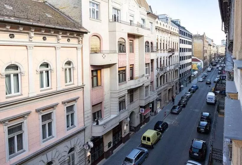 Fotos del hotel Queen Mary:  5