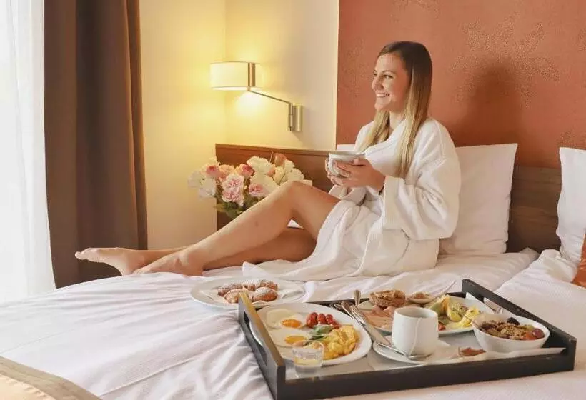 Fotos del hotel Imola Hotel Platán:  20