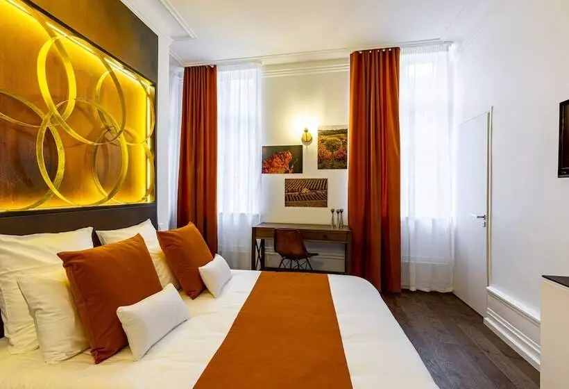 Fotos del hotel Hôtel Du Palais:  8