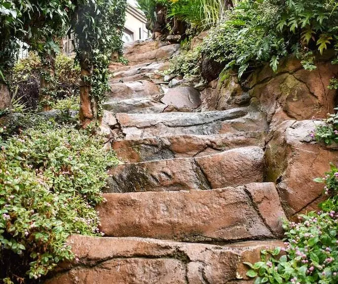 Fotos del hotel Waterfalls Boutique:  7